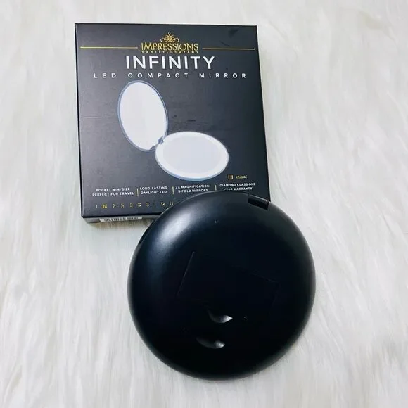 Infinity LED Compact Mirror - Picture 3 of 8